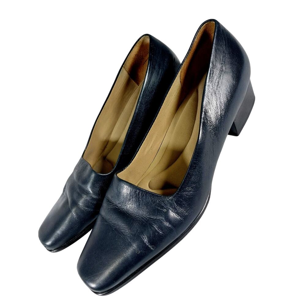 EASY SPIRIT! RICH BLACK GENUINE LEATHER LOAFER STYLE MODERATE HEELS! SZ 8.5B